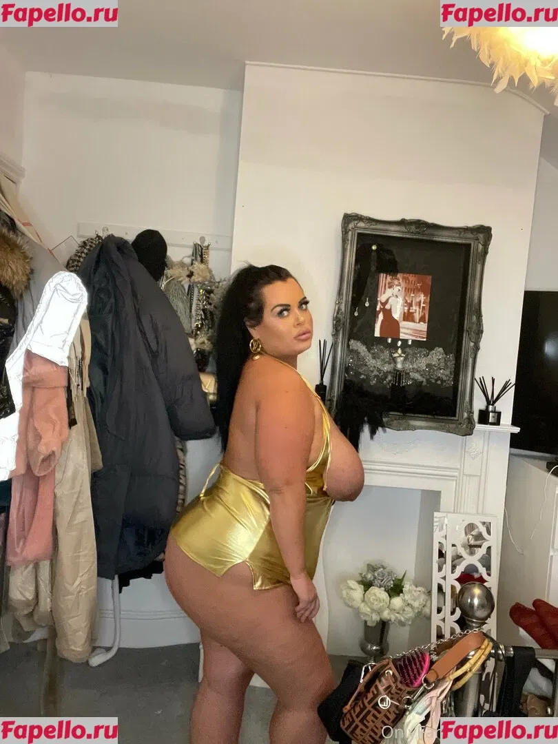 curvykb Onlyfans Photo Gallery 