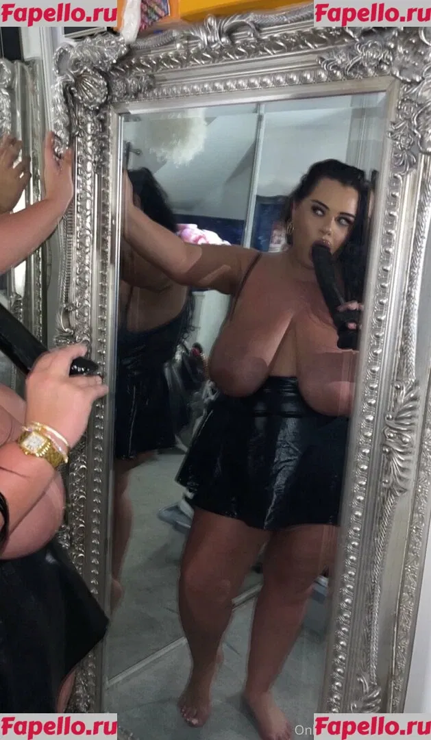 curvykb Onlyfans Photo Gallery 