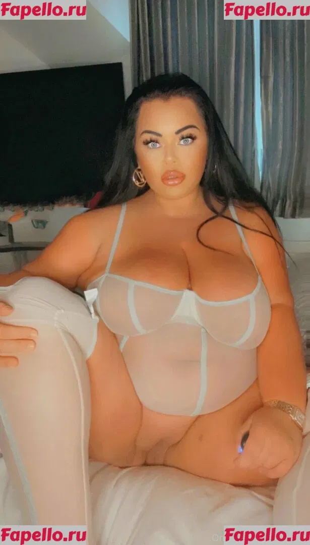 curvykb Onlyfans Photo Gallery 