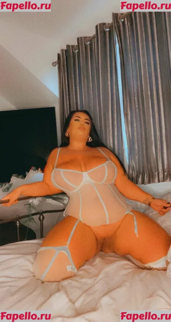 curvykb Onlyfans Photo Gallery 