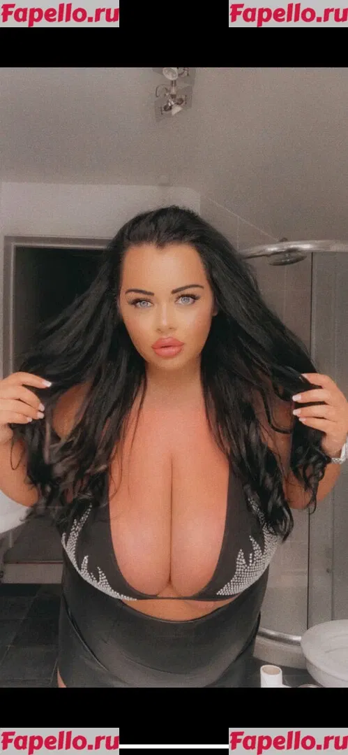 curvykb Onlyfans Photo Gallery 