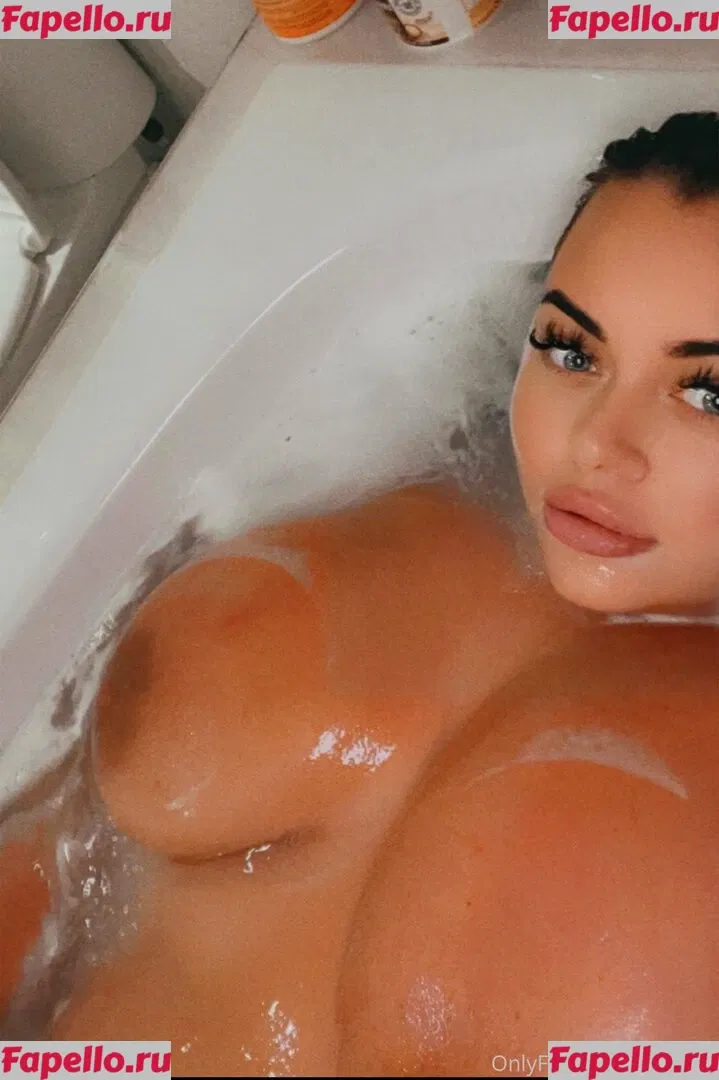 curvykb Onlyfans Photo Gallery 