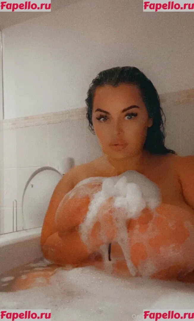 curvykb Onlyfans Photo Gallery 