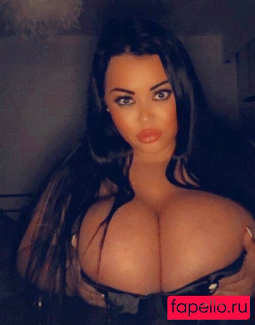 curvykb Nude Onlyfans Photo 17