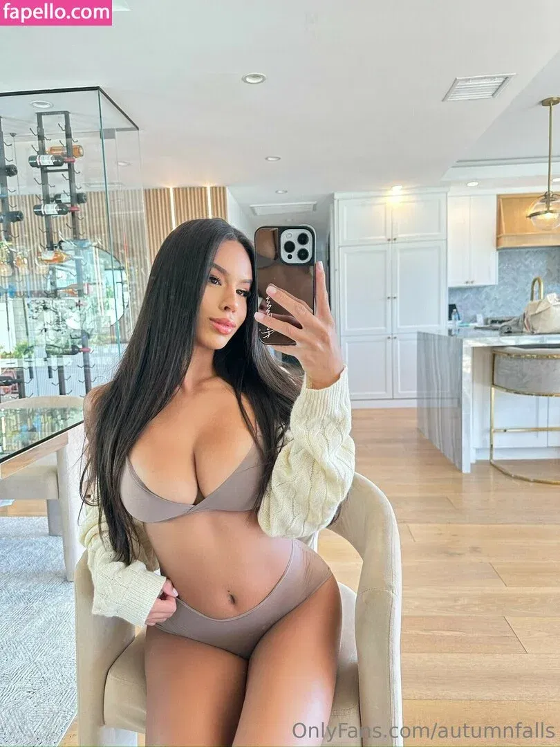 Autumn Falls Onlyfans Photo Gallery 