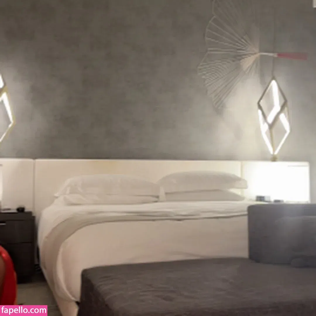 Autumn Falls Onlyfans Photo Gallery 