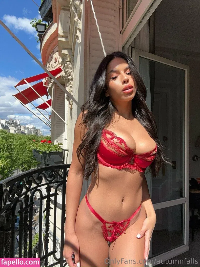 Autumn Falls Onlyfans Photo Gallery 