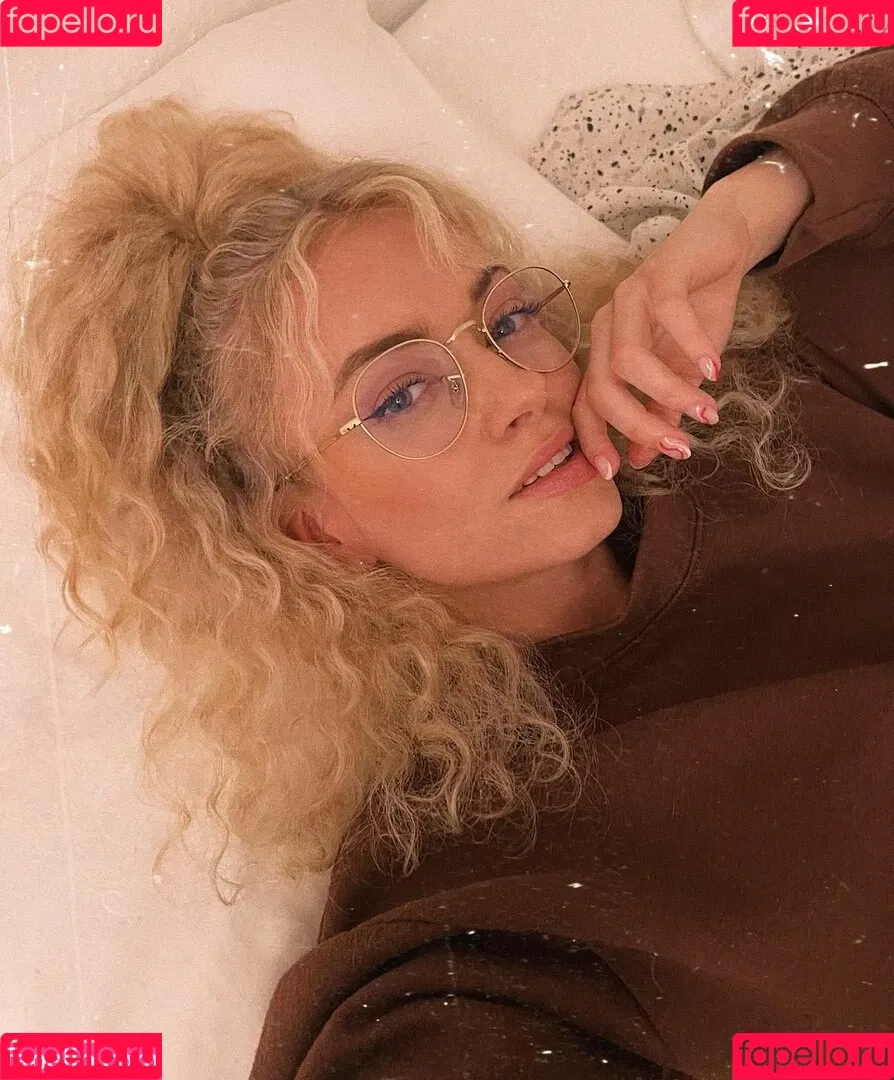 Mimi Lintrup Onlyfans Photo Gallery 