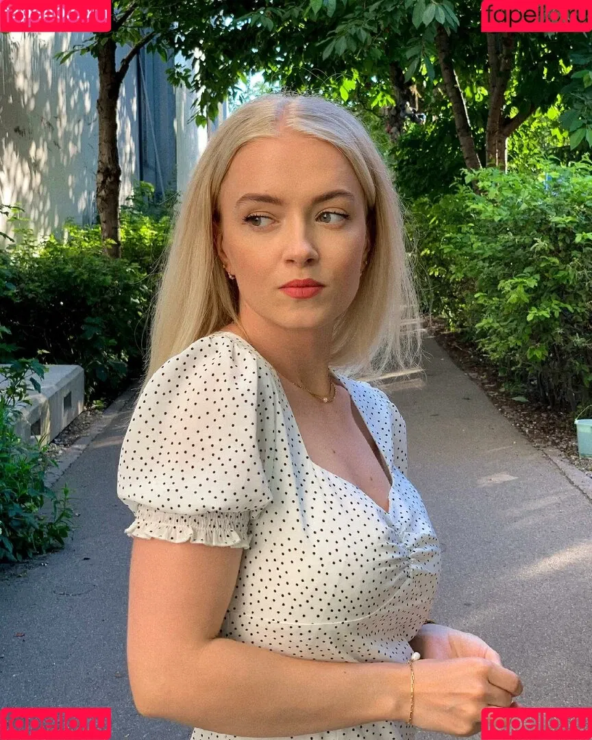 Mimi Lintrup Onlyfans Photo Gallery 