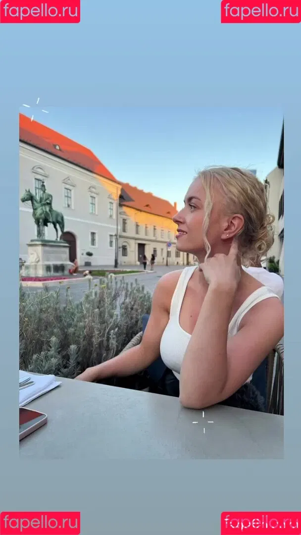 Mimi Lintrup Onlyfans Photo Gallery 