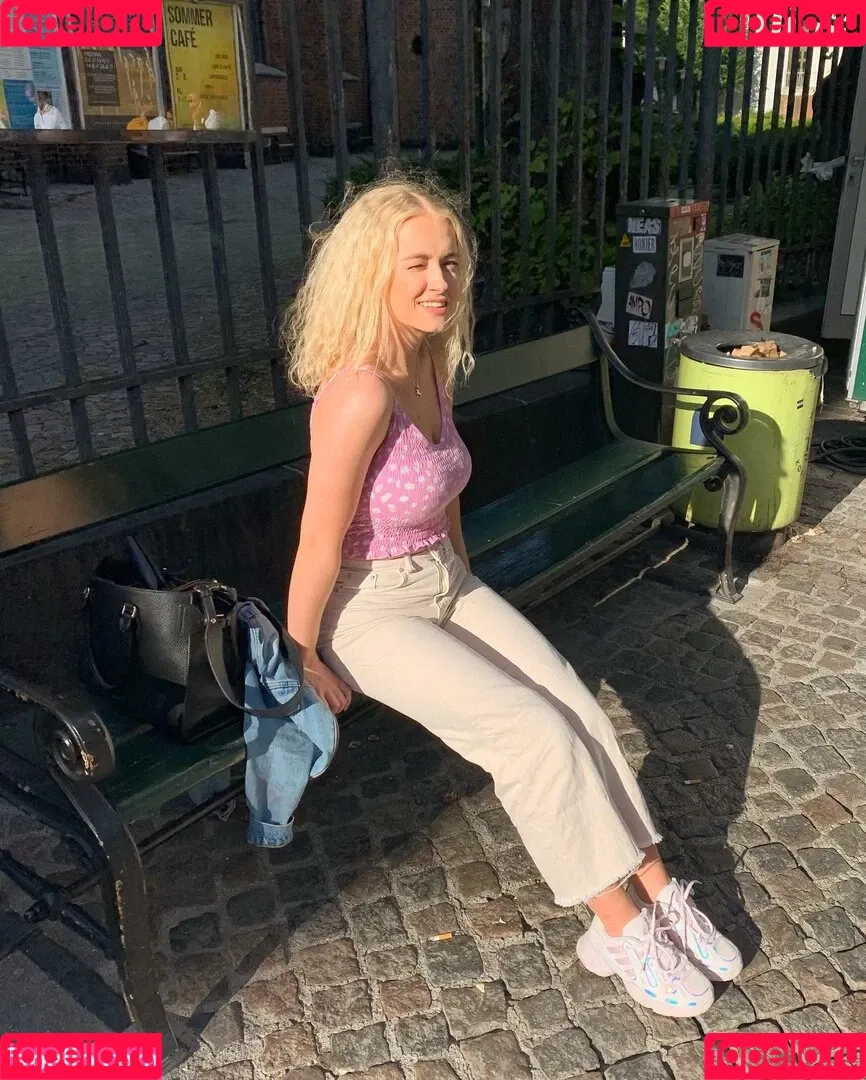 Mimi Lintrup Onlyfans Photo Gallery 