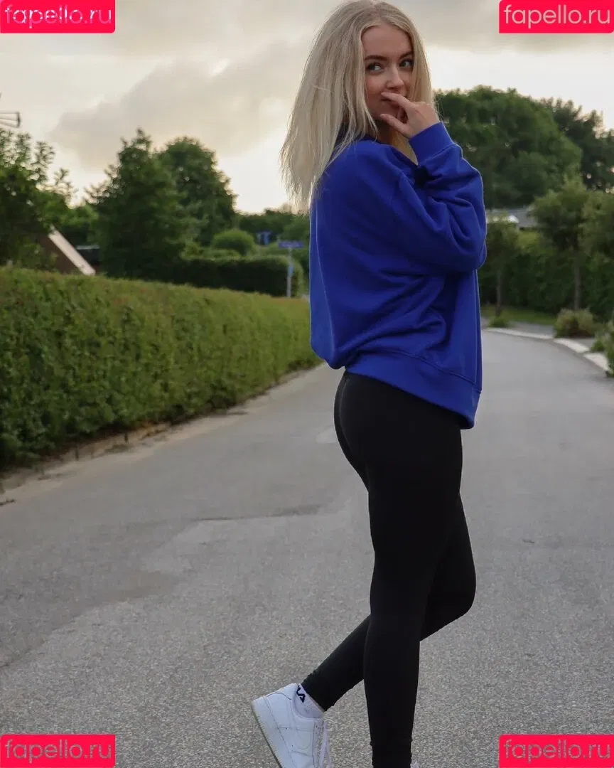 Mimi Lintrup Onlyfans Photo Gallery 