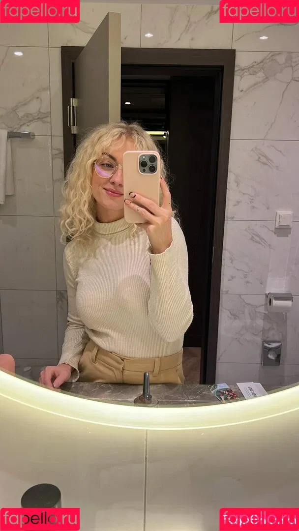 Mimi Lintrup Onlyfans Photo Gallery 