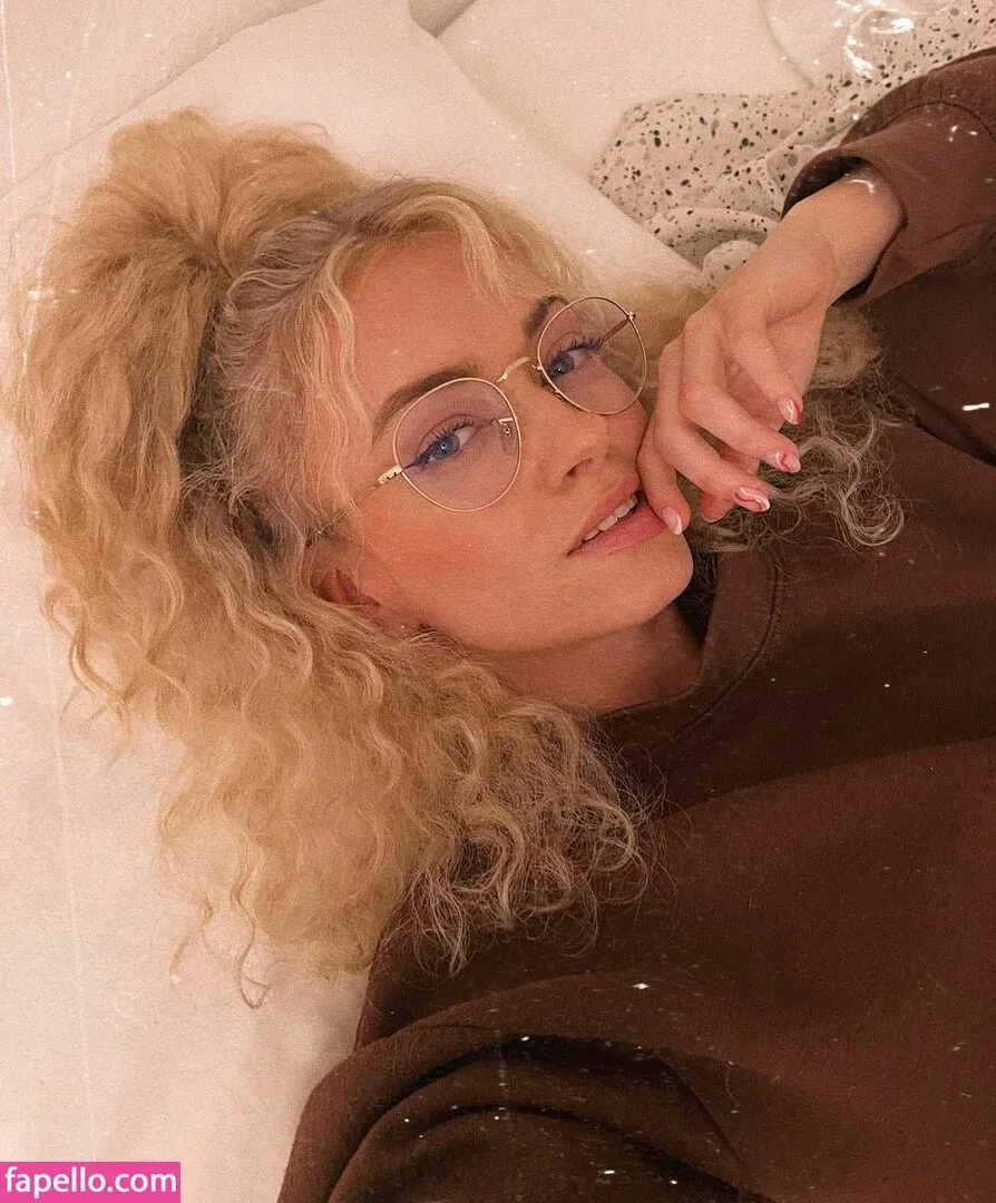 Mimi Lintrup Onlyfans Photo Gallery 