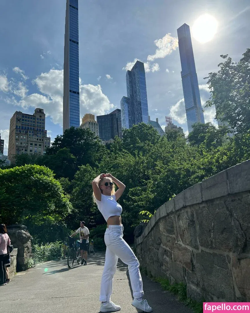 Mimi Lintrup Onlyfans Photo Gallery 