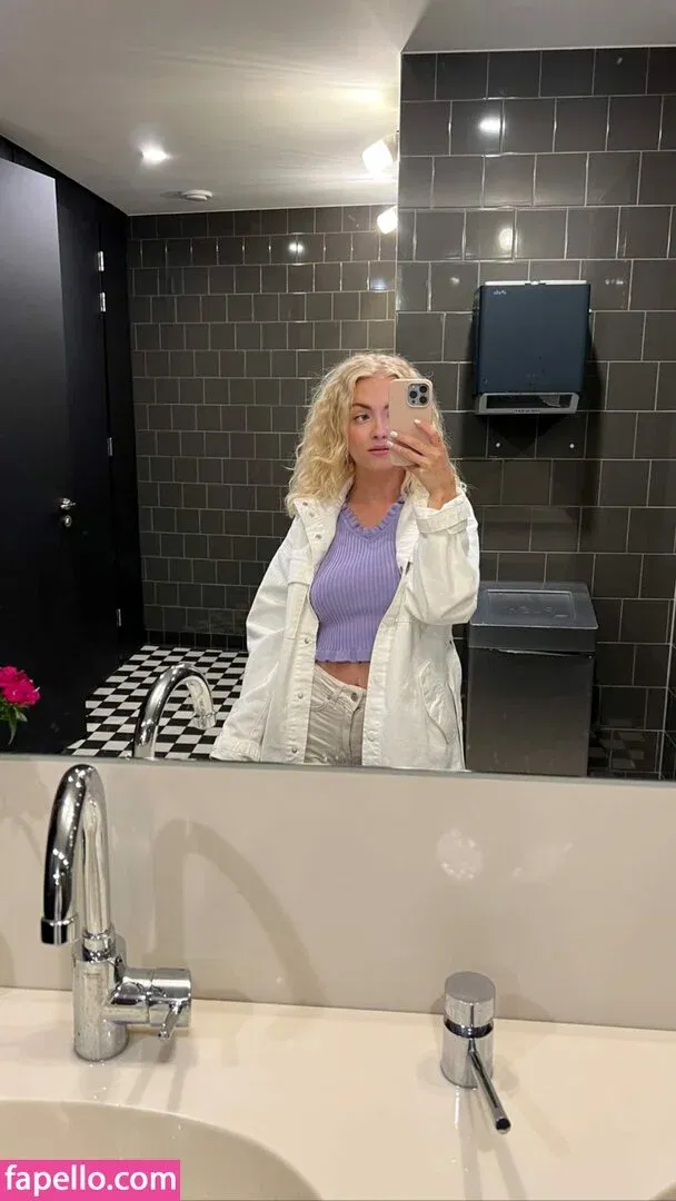 Mimi Lintrup Onlyfans Photo Gallery 