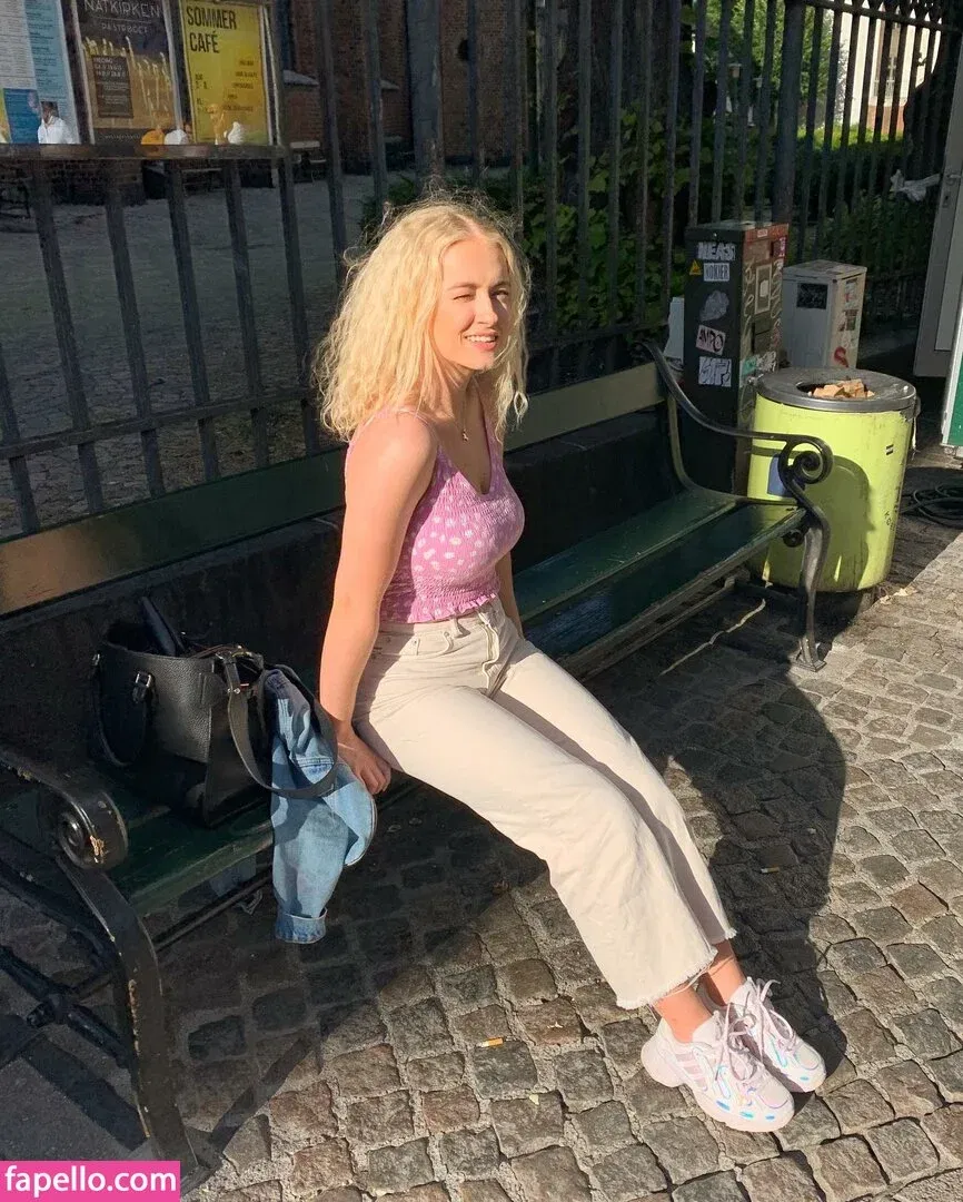 Mimi Lintrup Onlyfans Photo Gallery 