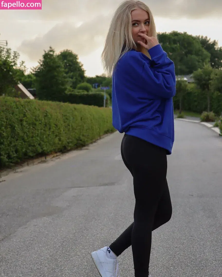 Mimi Lintrup Onlyfans Photo Gallery 