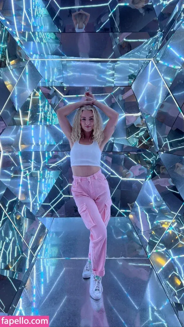 Mimi Lintrup Onlyfans Photo Gallery 