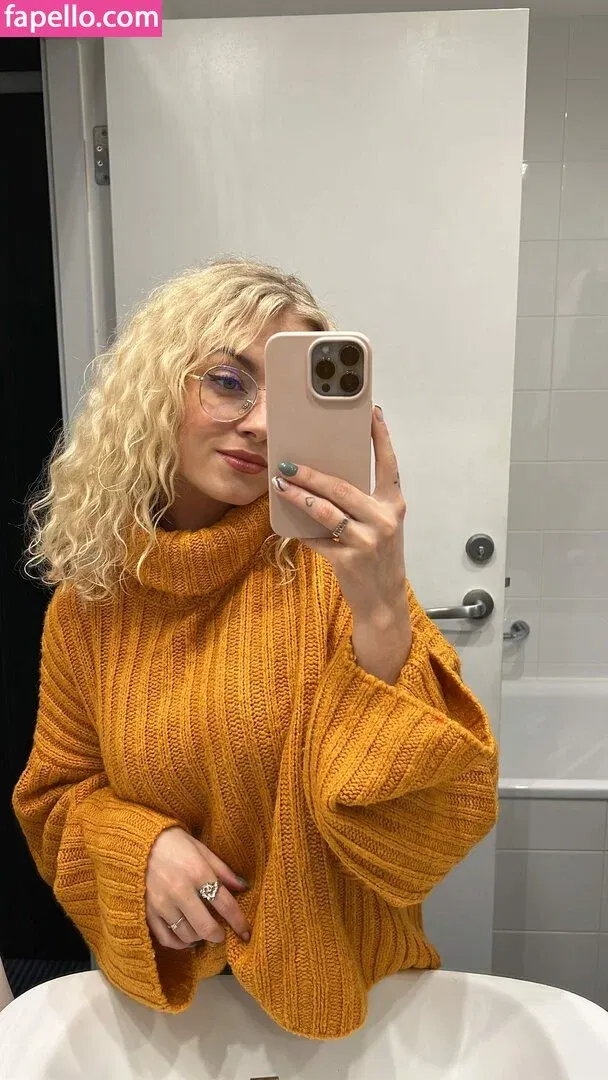 Mimi Lintrup Onlyfans Photo Gallery 