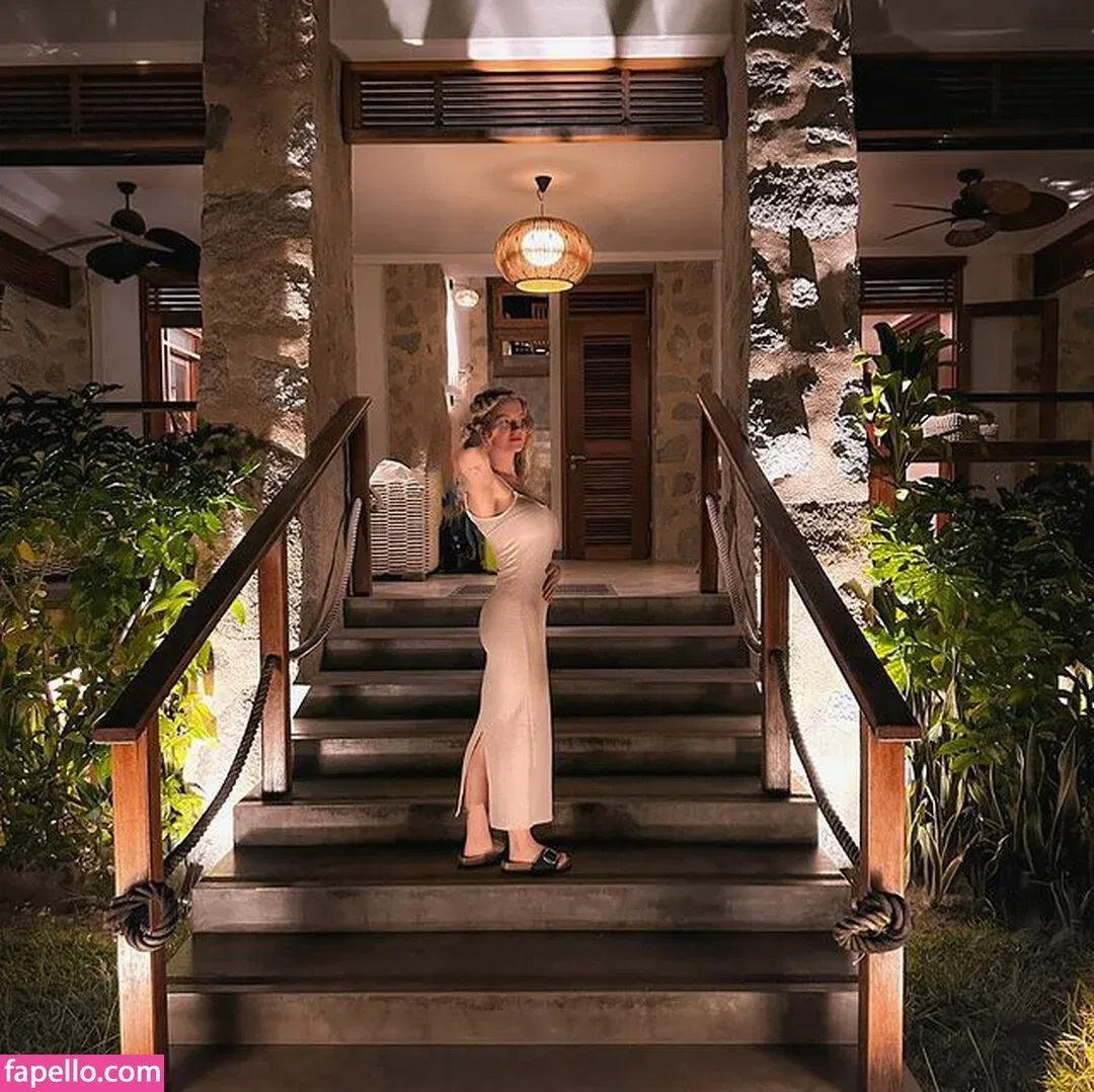 Mimi Lintrup Onlyfans Photo Gallery 