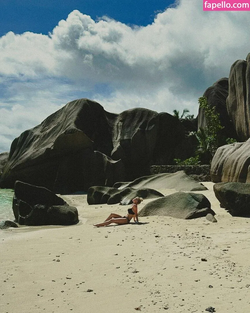 Mimi Lintrup Onlyfans Photo Gallery 