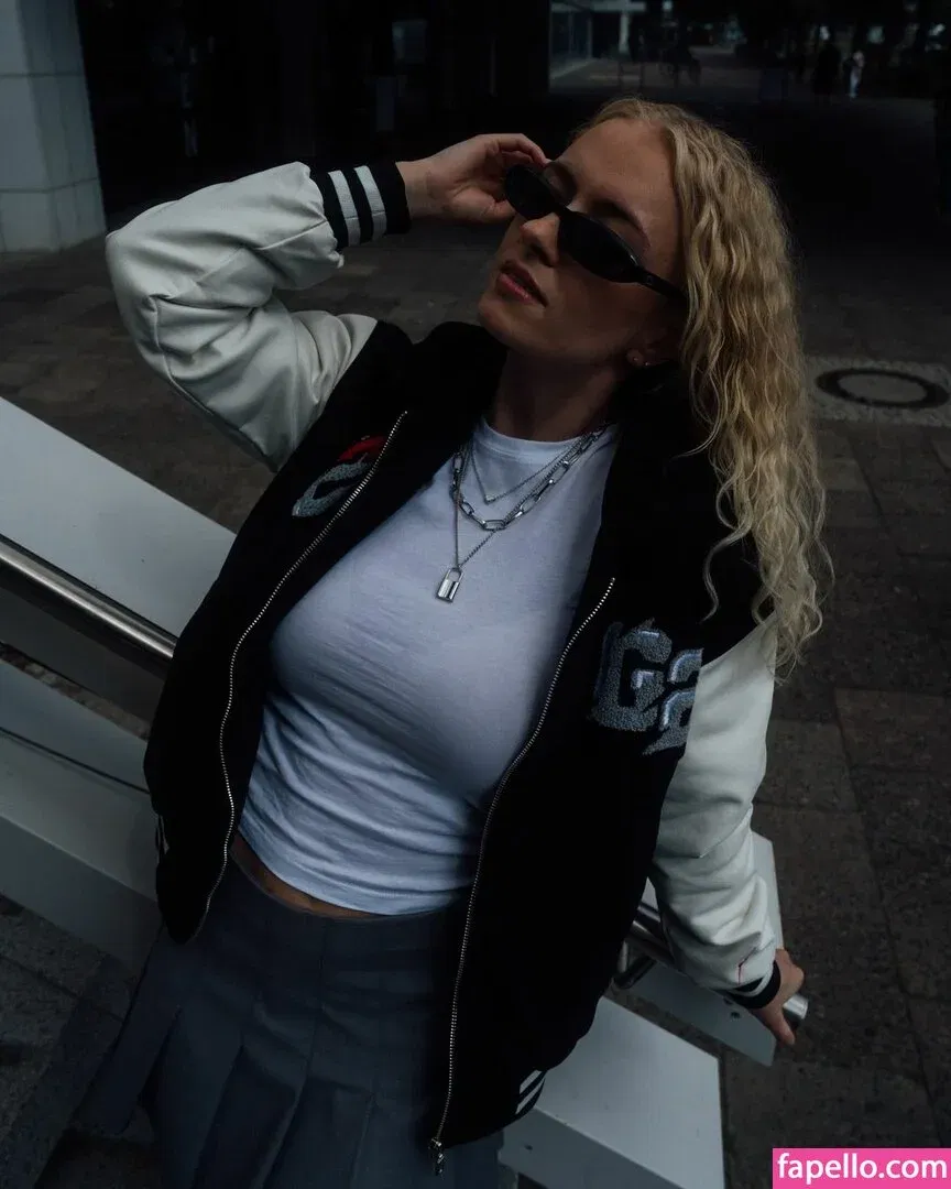 Mimi Lintrup Onlyfans Photo Gallery 