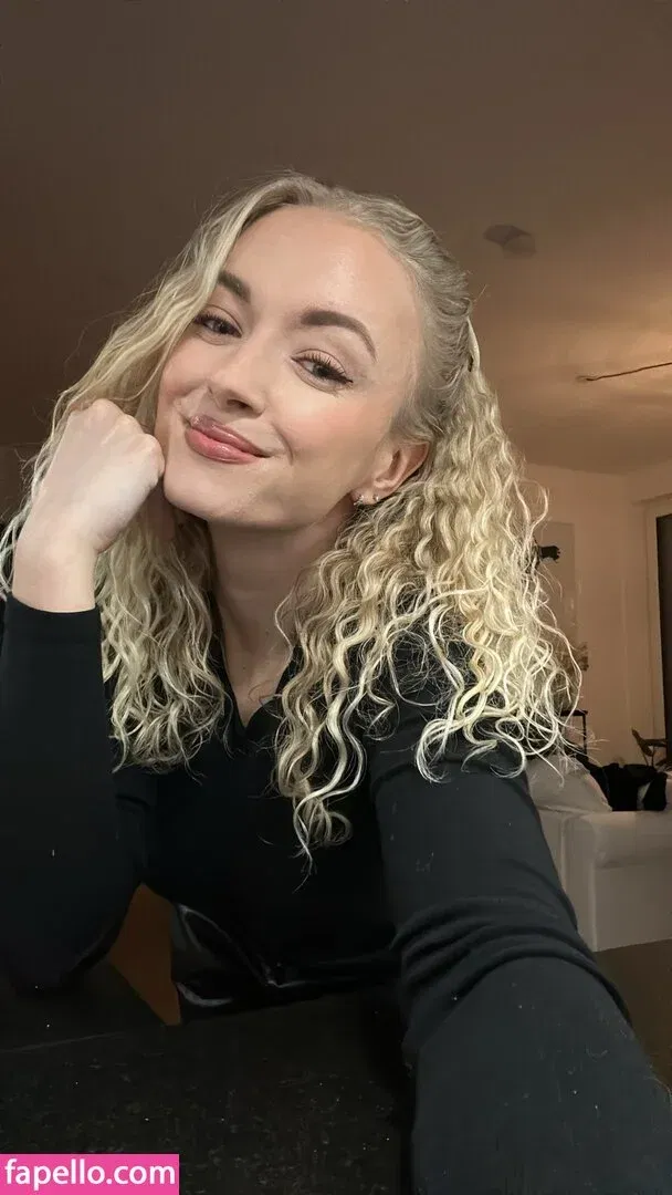 Mimi Lintrup Onlyfans Photo Gallery 