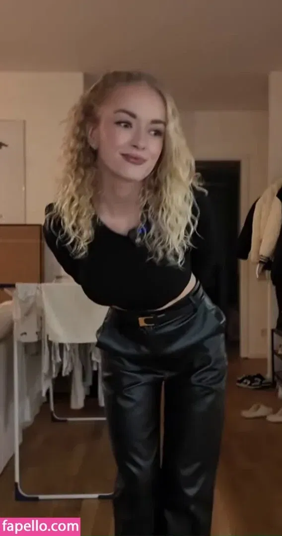 Mimi Lintrup Onlyfans Photo Gallery 