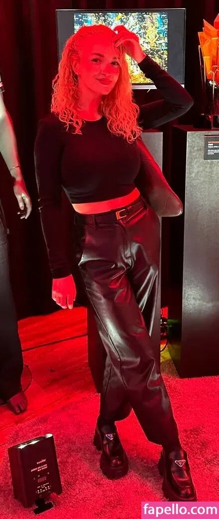 Mimi Lintrup Onlyfans Photo Gallery 