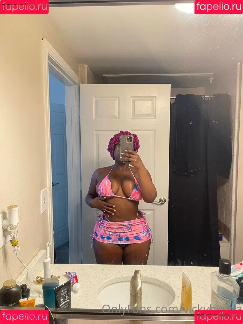 vickyhyuga Onlyfans Photo Gallery 