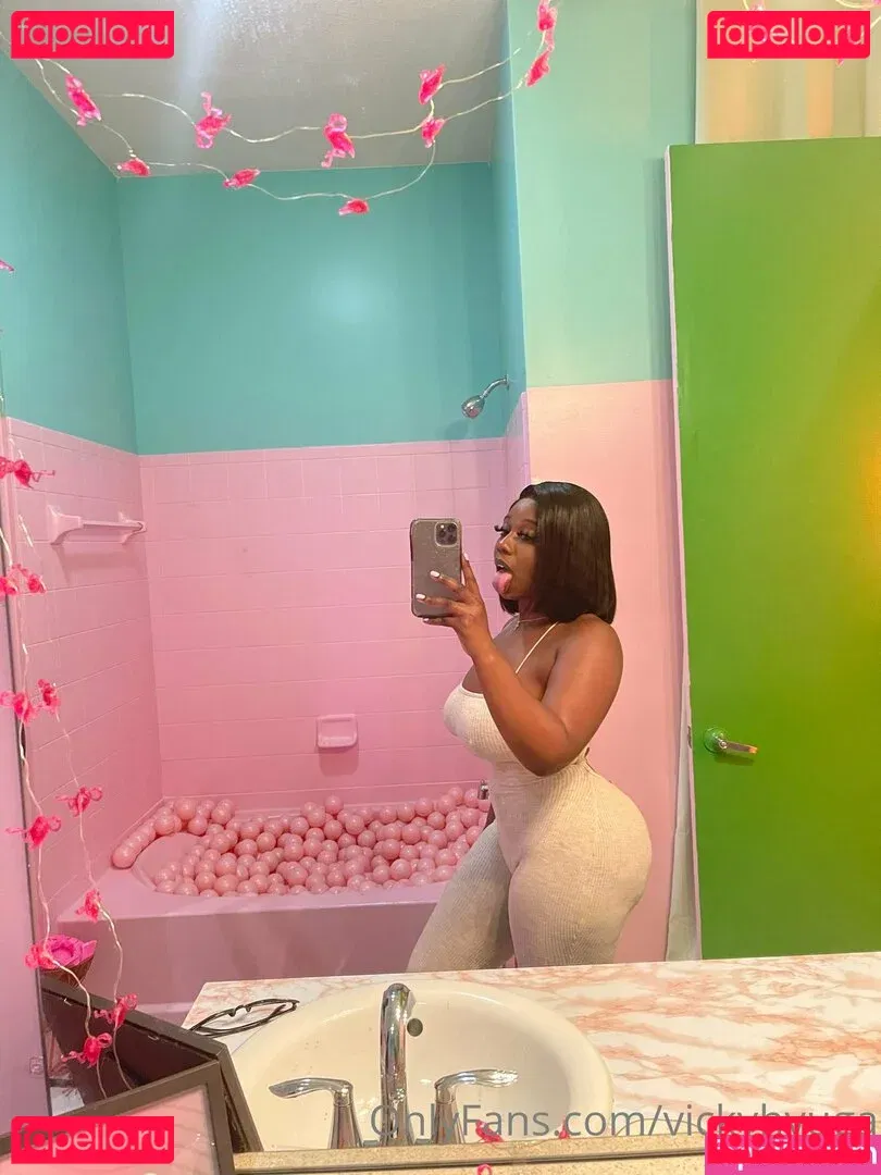 vickyhyuga Onlyfans Photo Gallery 