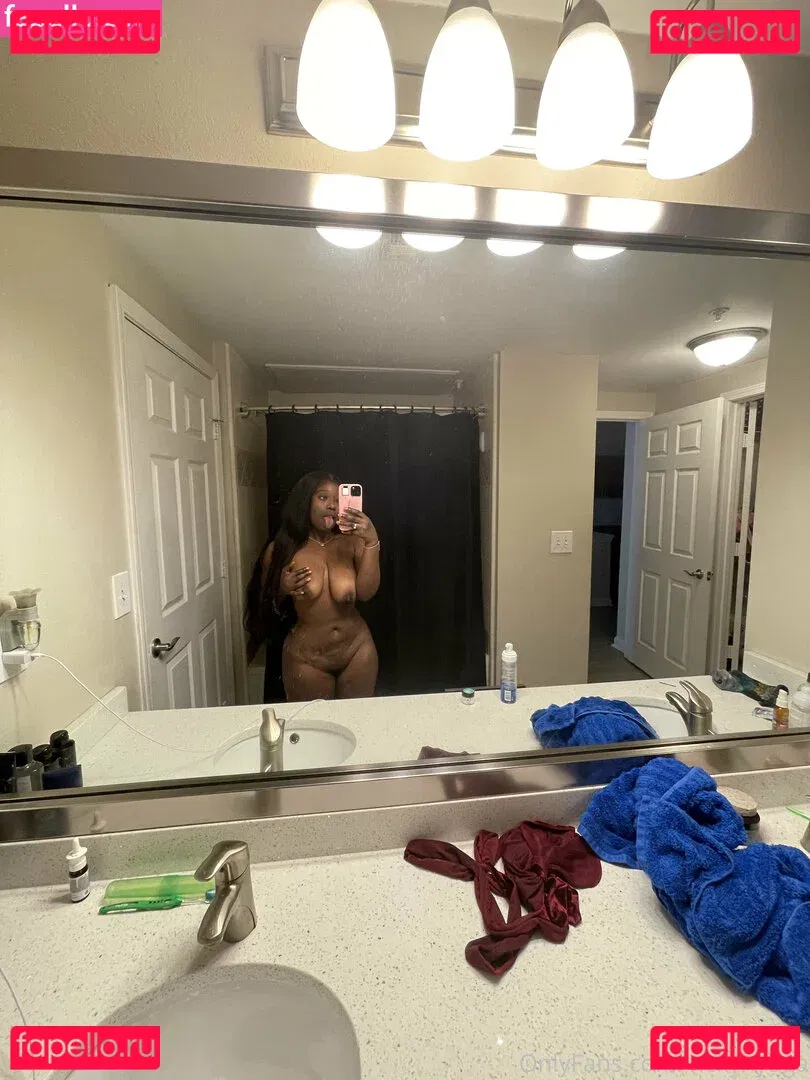 vickyhyuga Onlyfans Photo Gallery 