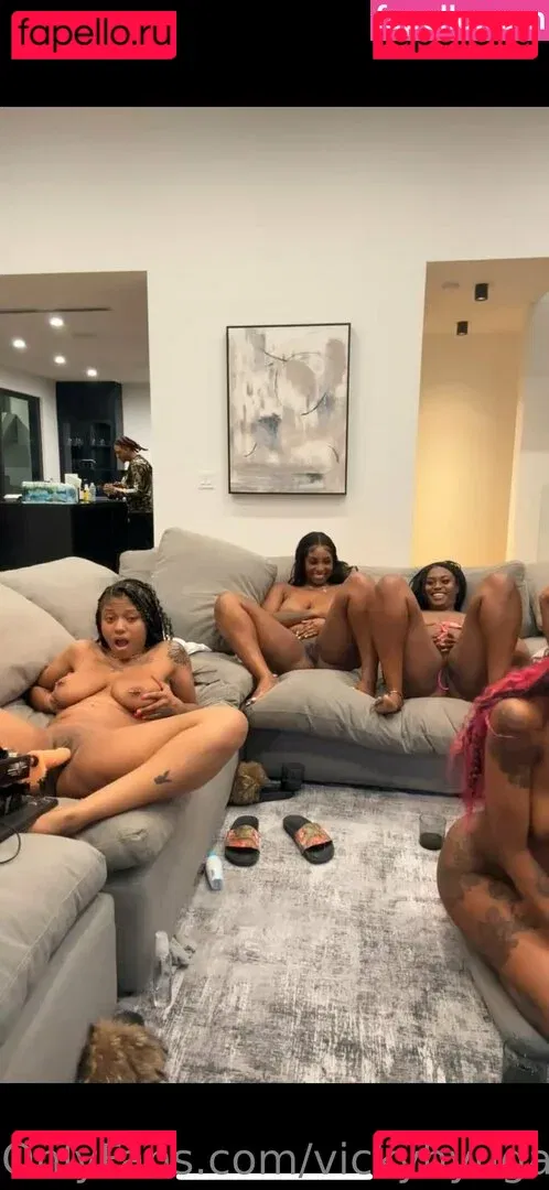 vickyhyuga Onlyfans Photo Gallery 