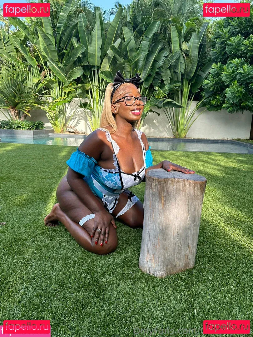 vickyhyuga Onlyfans Photo Gallery 