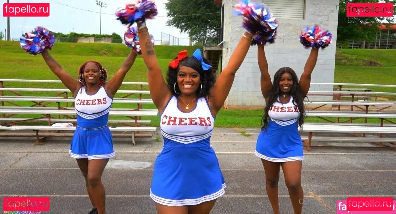 vickyhyuga Onlyfans Photo Gallery 