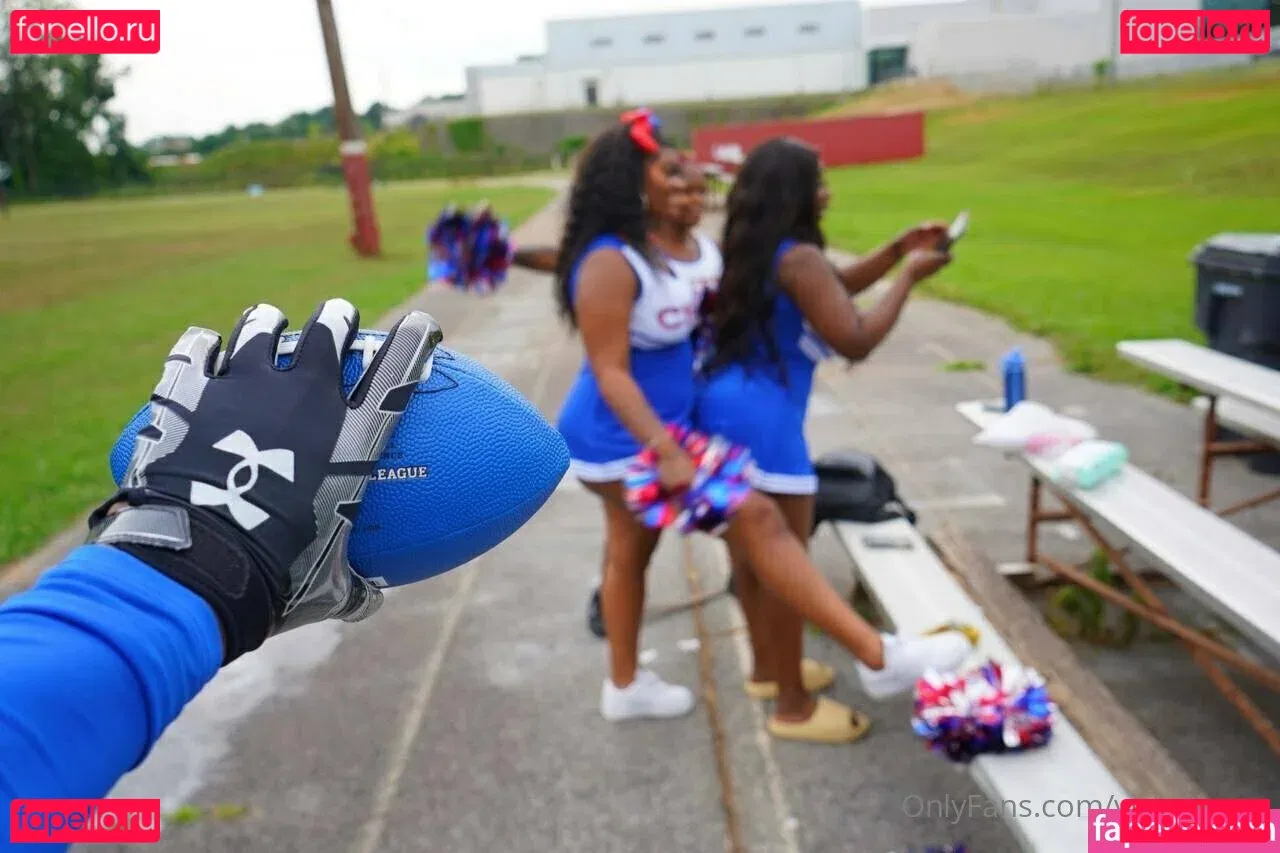 vickyhyuga Onlyfans Photo Gallery 