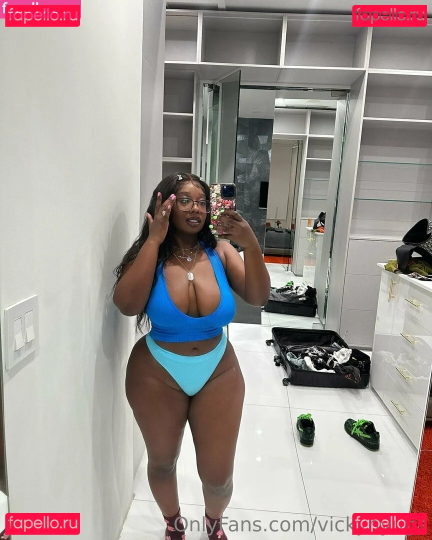 vickyhyuga Onlyfans Photo Gallery 