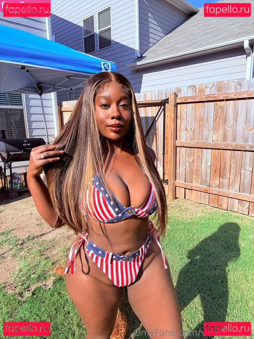 vickyhyuga Onlyfans Photo Gallery 