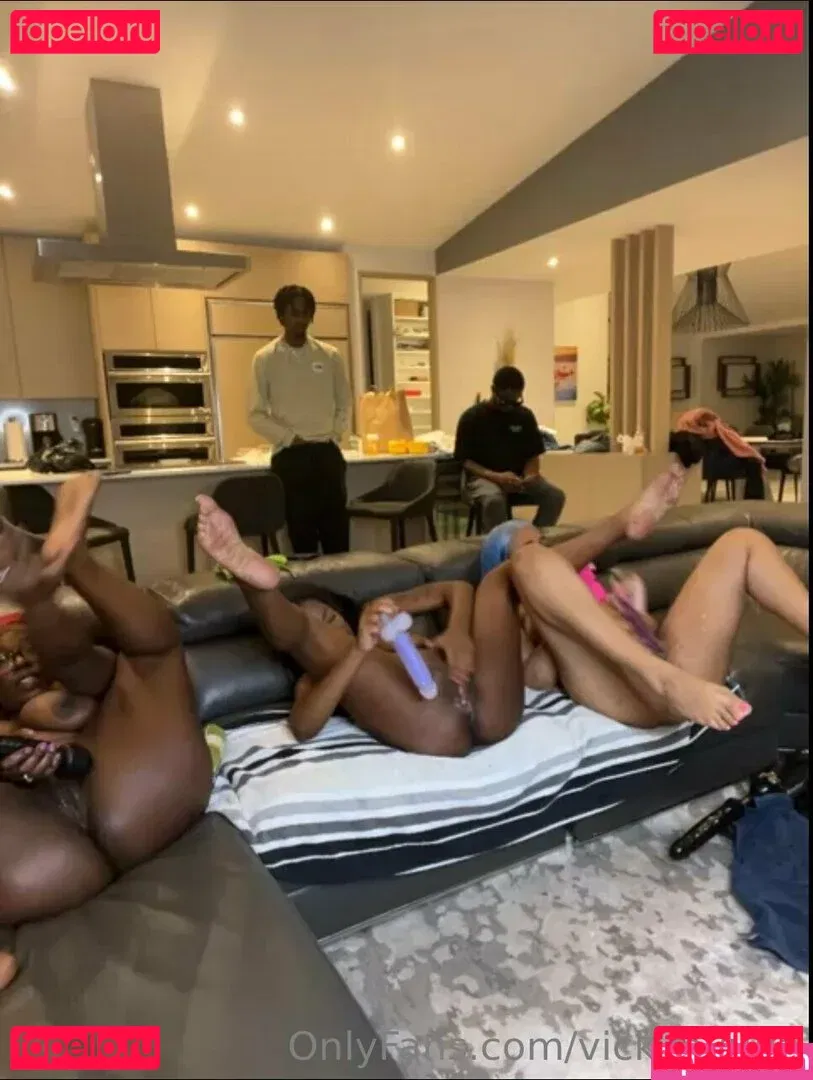 vickyhyuga Onlyfans Photo Gallery 