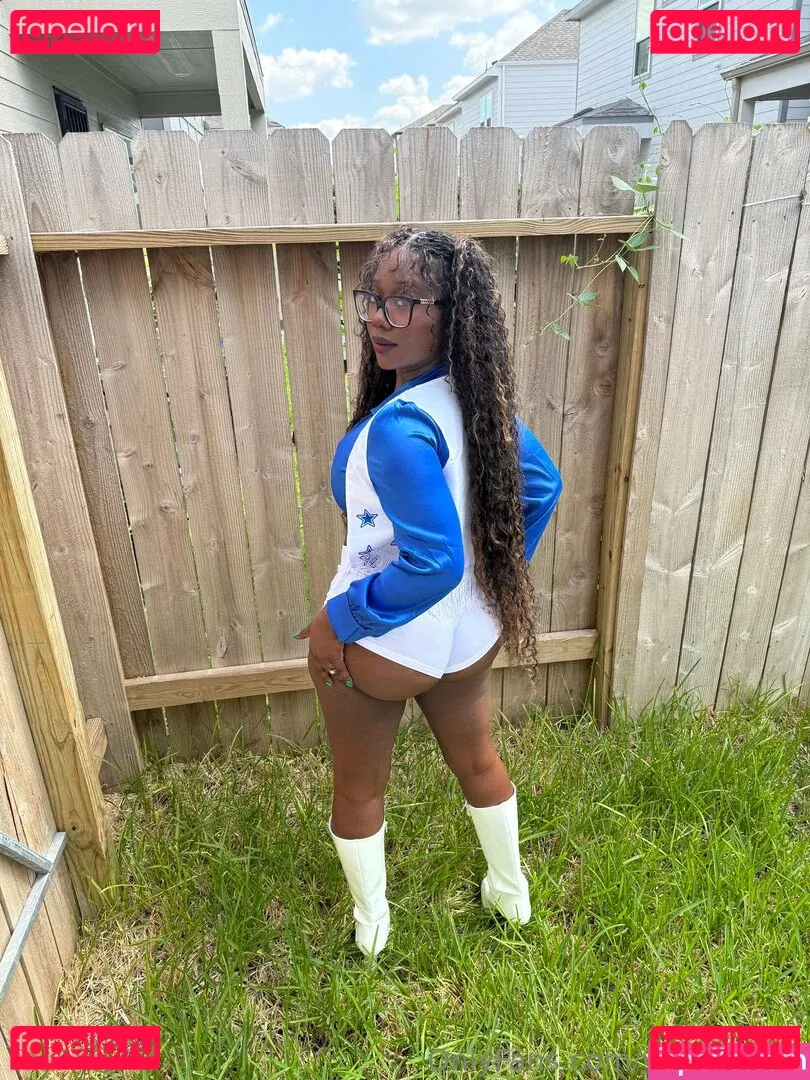 vickyhyuga Onlyfans Photo Gallery 