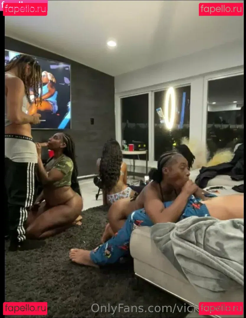 vickyhyuga Onlyfans Photo Gallery 