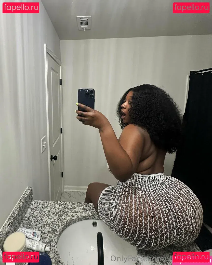 vickyhyuga Onlyfans Photo Gallery 