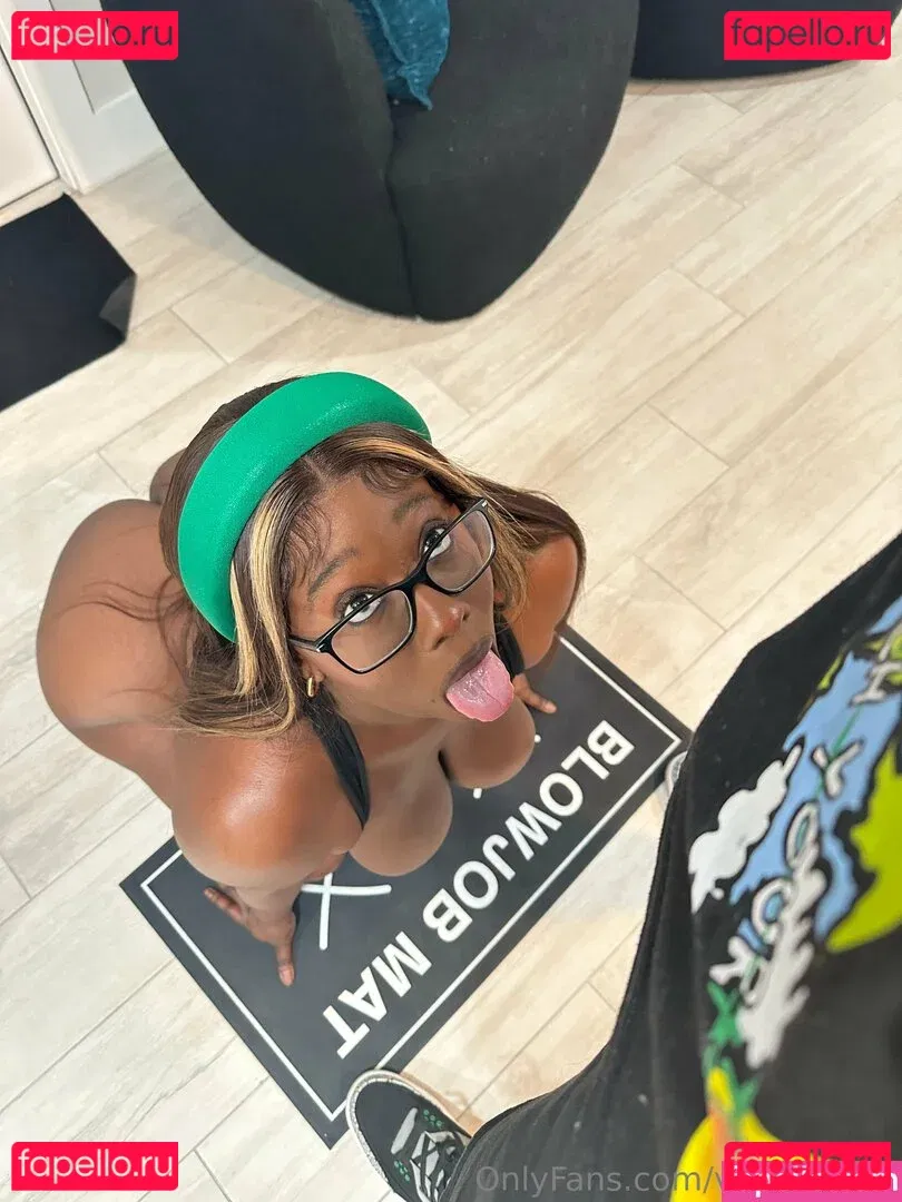 vickyhyuga Onlyfans Photo Gallery 