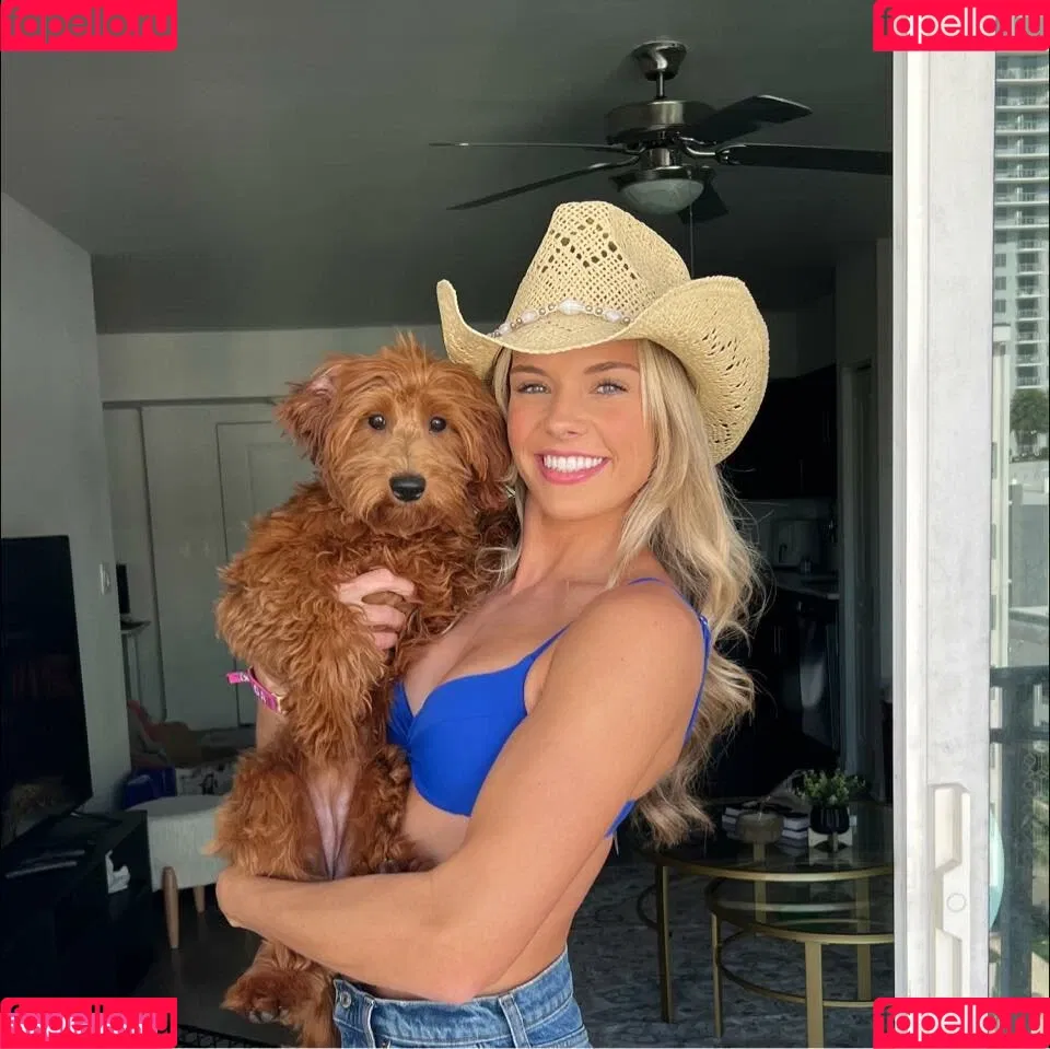 oliviaabonn Onlyfans Photo Gallery 