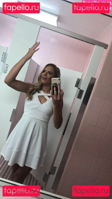 oliviaabonn Onlyfans Photo Gallery 