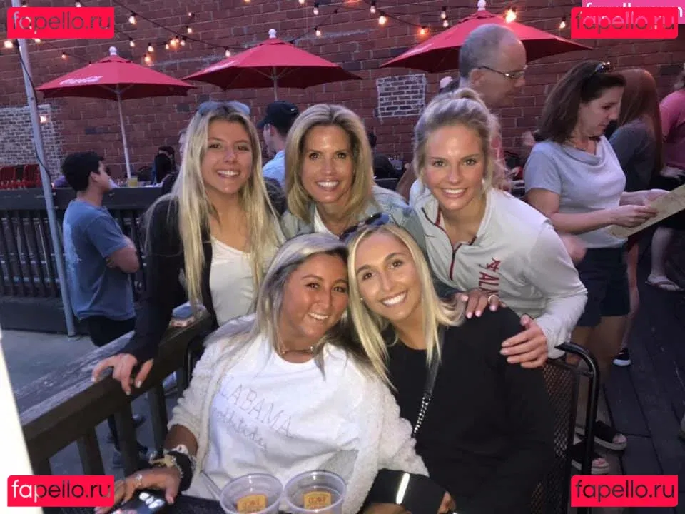 oliviaabonn Onlyfans Photo Gallery 