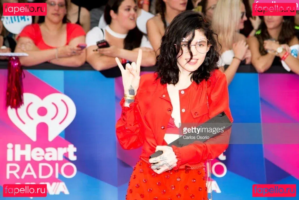 Grimes Onlyfans Photo Gallery 