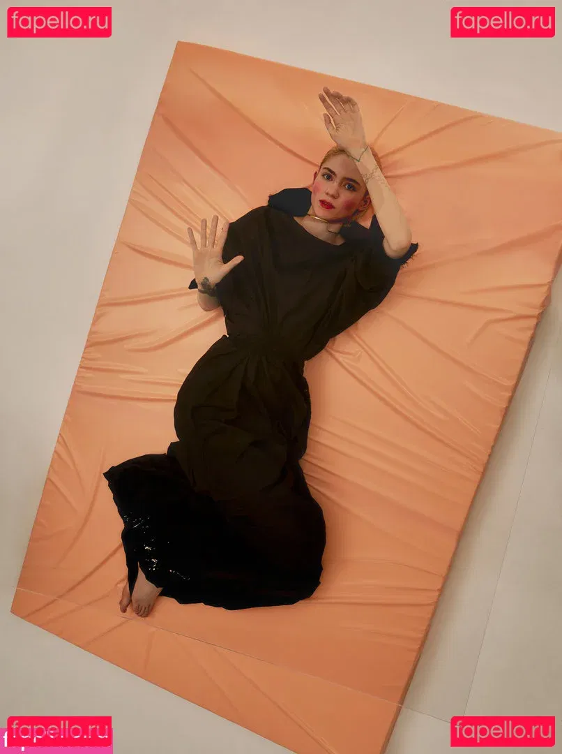 Grimes Onlyfans Photo Gallery 