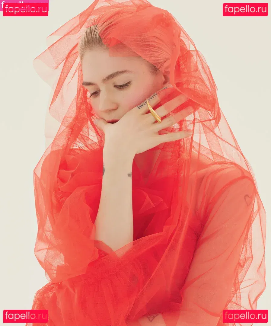 Grimes Onlyfans Photo Gallery 